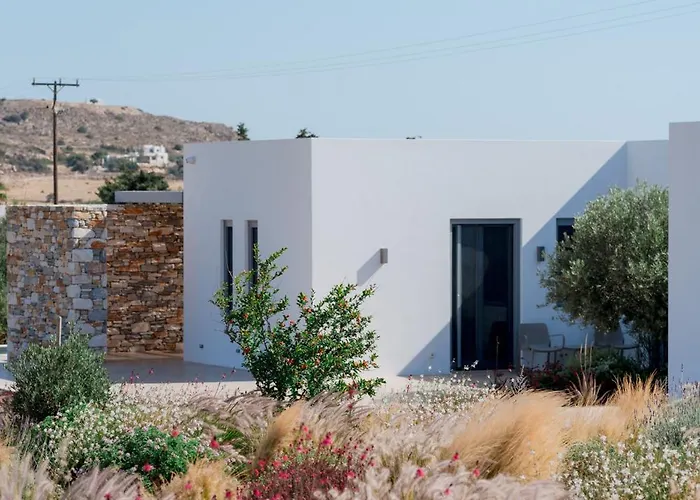 Bracket House Paros